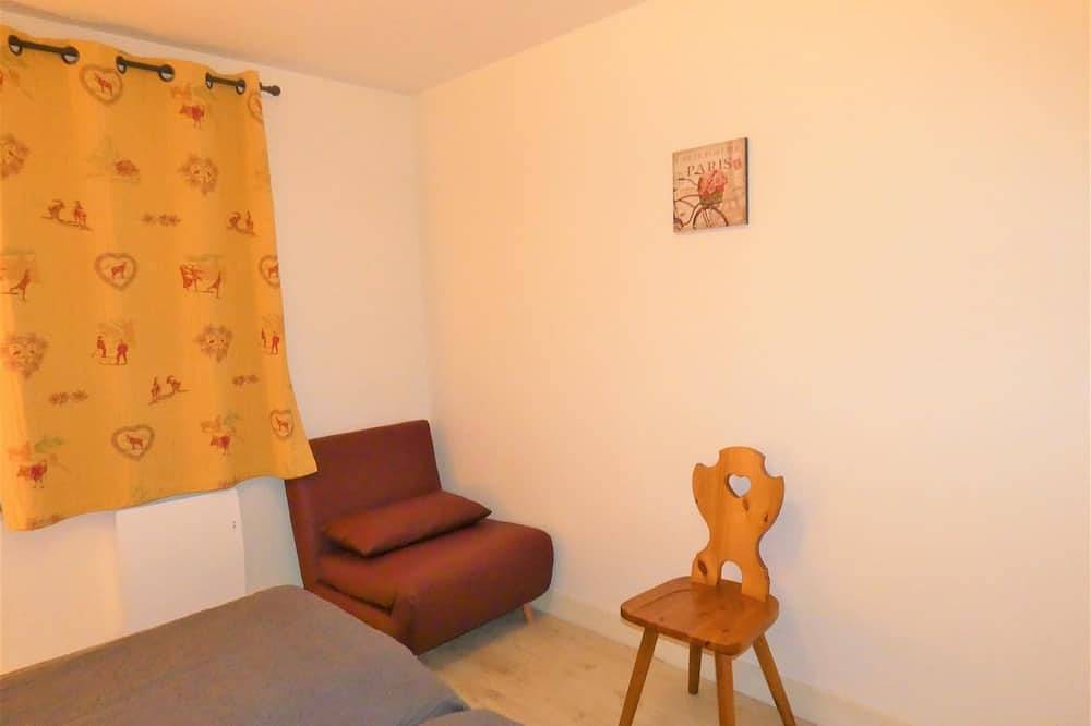 Entire apartment, Saint Lary Soulan: Apartment/ flat - Vielle Aure in Vielle-Aure, Pyrenees National Park