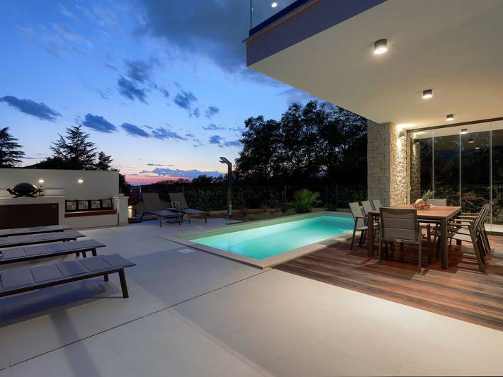 Ferienhaus für 6 Personen, mit Terrasse und Pool in Umag - 3