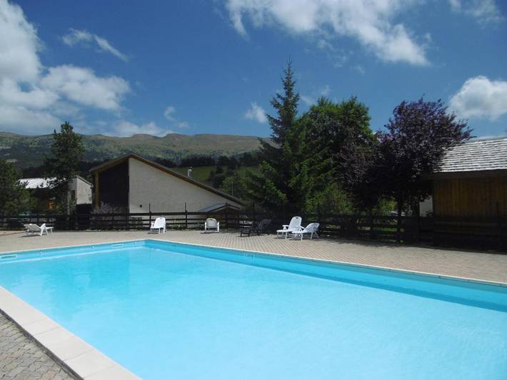 Gîte pour 4 personnes, avec vue ainsi que terrasse et piscine à Gresse-en-Vercors - 2