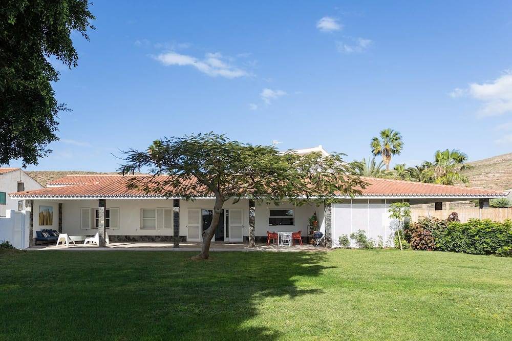 Villa El Mato - Caserío De Guaza in Arona, Tenerife du Sud
