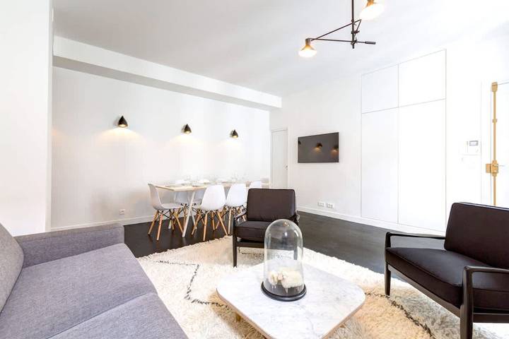 Gîte pour 8 personnes, adapté aux familles dans Musée Grévin - 3