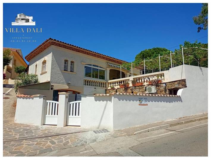 Gîte pour 3 personnes, avec terrasse dans Plage Le Pradon Carqueiranne - 2