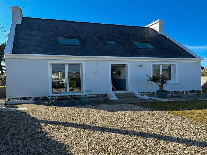 Location de vacances pour 8 personnes, avec jardin à Ploudalmézeau