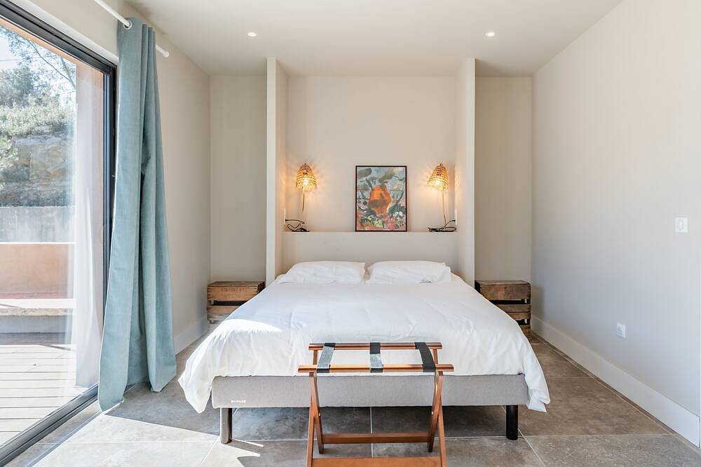 Appartement entier, Loft d'architecte au coeur des vignes avec terrasse ensoleillée in La Cadière-d'Azur, Côte méditerranéenne (France)