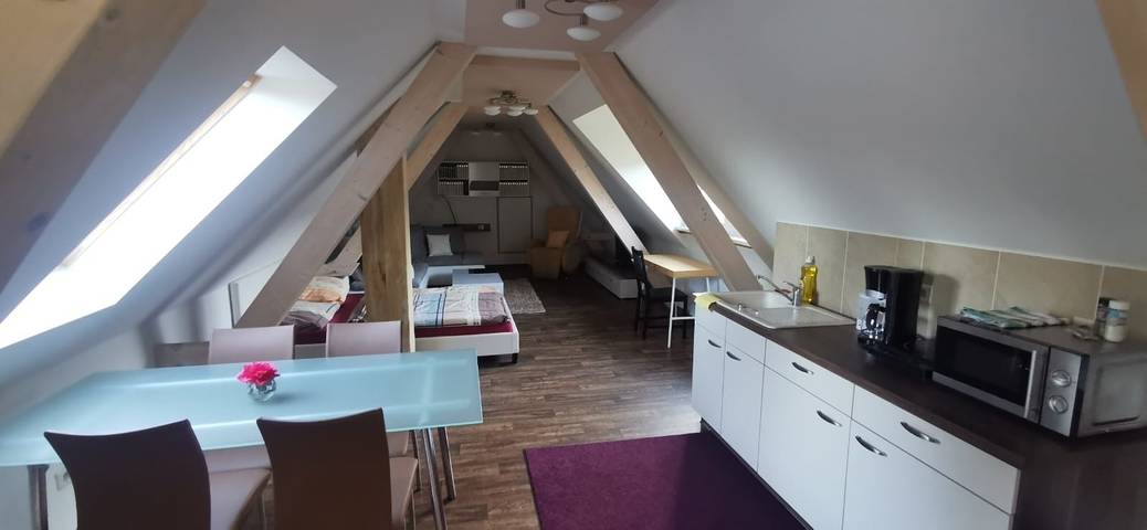 Ferienwohnung für 2 Personen, mit Garten und Balkon - 1