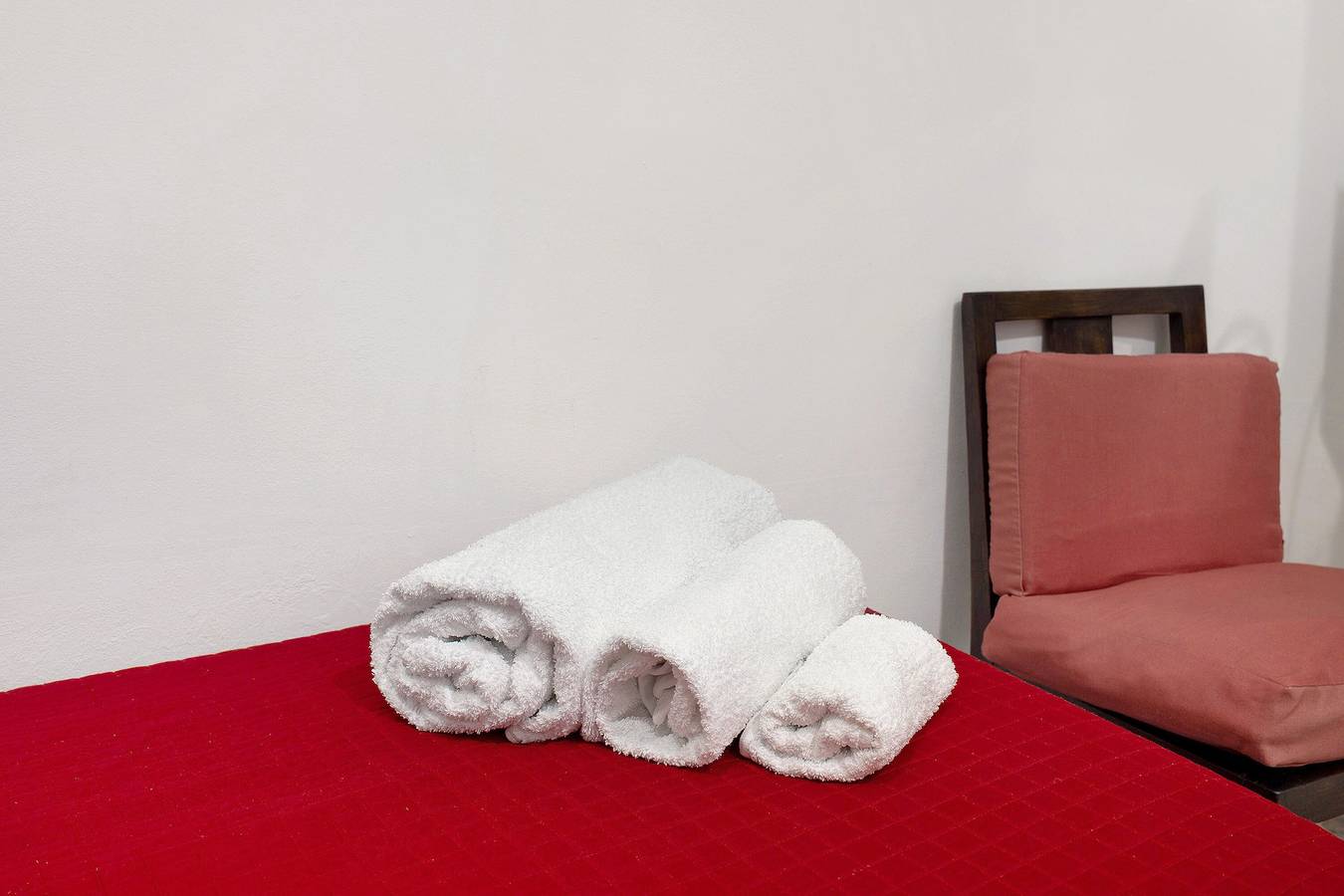 Apartamento 'Al Palazzo Del Principe Al Massimo' com Wi-Fi e Ar Condicionado in Palermo, Palermo (província)