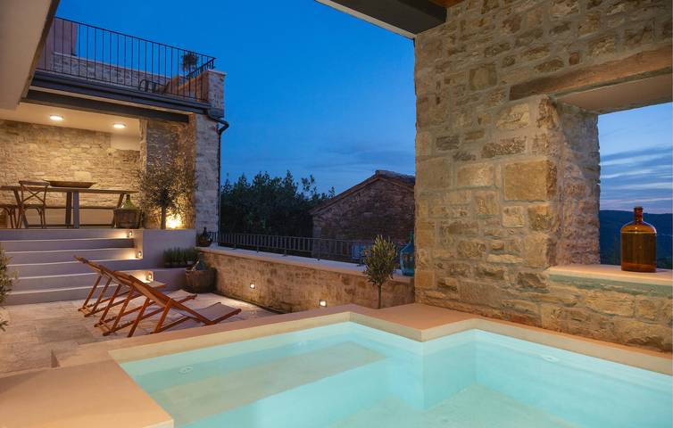 Ferienhaus für 8 Personen, mit Terrasse und Garten sowie Pool und Sauna in Motovun - 4