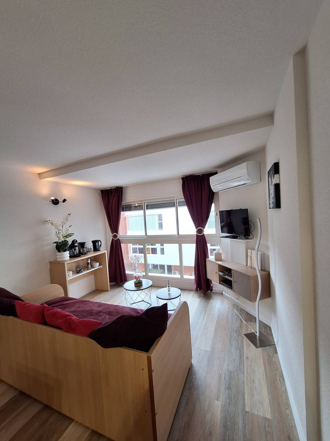 Apartamento entero, Apartamento 'Appartement T3' con Piscina Compartida y Aire Acondicionado in Vernet-les-Bains, Región de Prades (Francia)