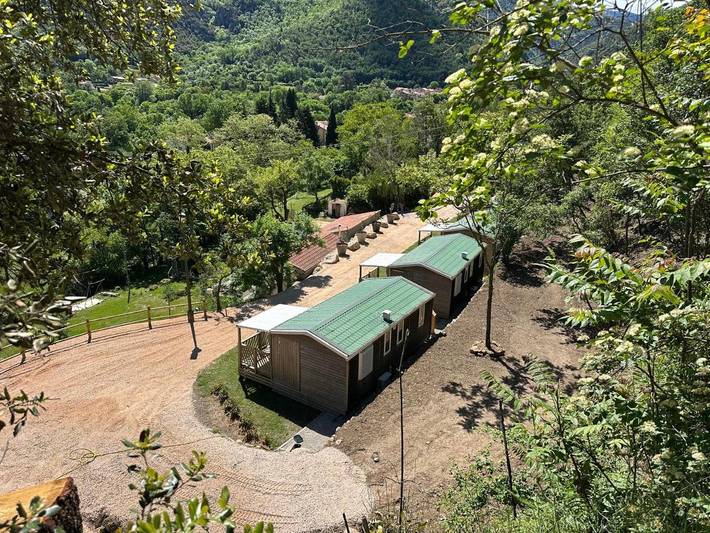 Camping pour 4 personnes, avec Terrasse ainsi que Jardin et Vue