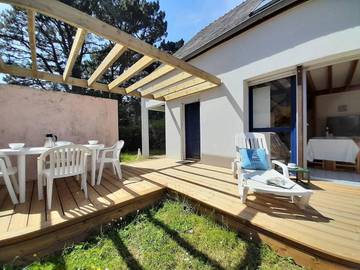 Villa pour 6 personnes, avec terrasse ainsi que piscine et jardin à Carnac