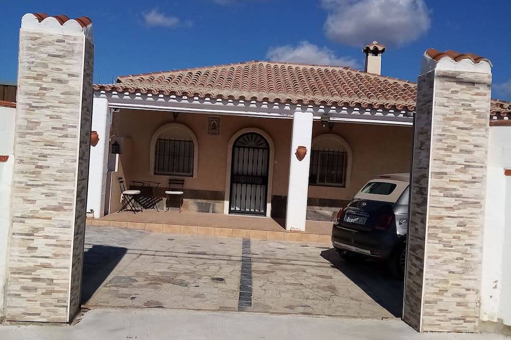 Villa mit andalusischem Flair. Natur pur! Privatpool, Wifi in Los Franceses-La Vega, Chiclana de la Frontera