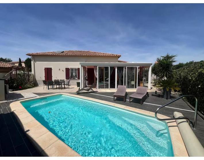 Maison d’hôte pour 6 personnes, avec Terrasse et Piscine ainsi que Sauna et Vue