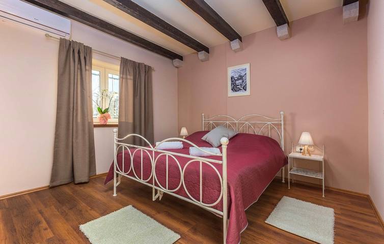 Villa Marija in Drinovci mit privatem Pool in Dalmatinisches Zagora