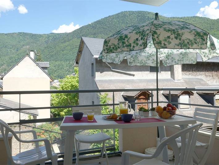 Gîte pour 4 personnes, avec balcon dans Thermes de Luchon - 2