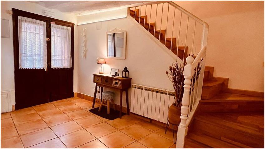 Casa rural para 8 personas, con Terraza además de Jardín y Vistas en Milagro  - 3