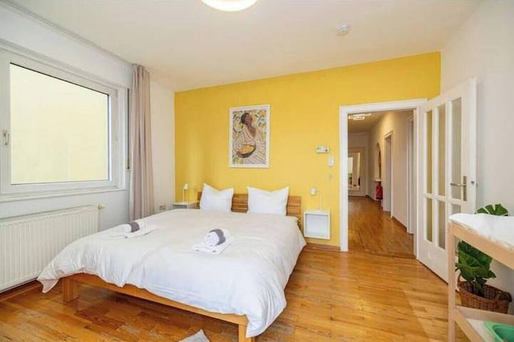 Ganze Wohnung, Ferienwohnung mit Terrasse in Würzburg, Fränkisches Weinland