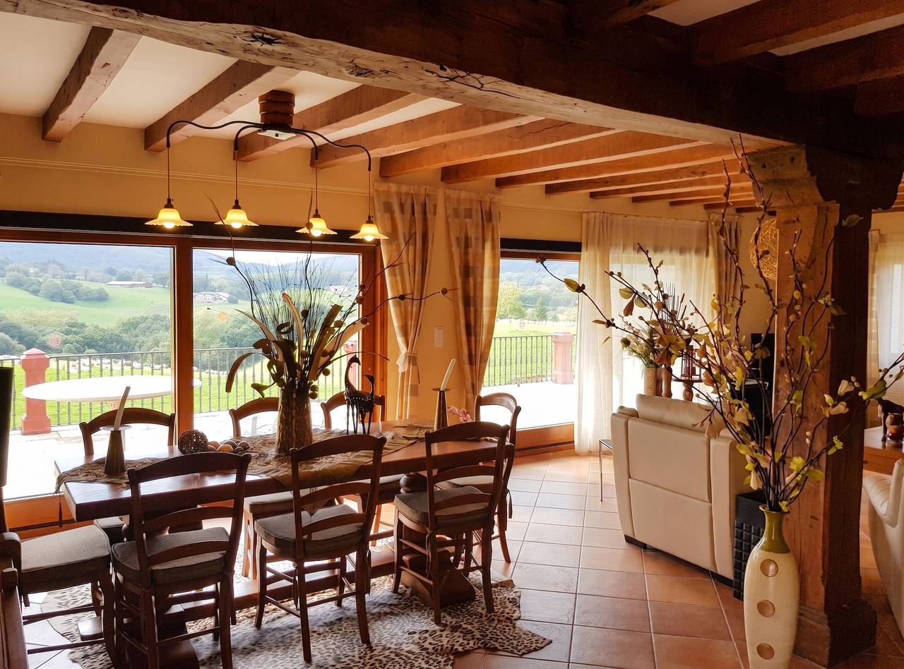 Casa acogedora con jacuzzi en Zugarramurdi in Baztán, Pirineos Atlánticos
