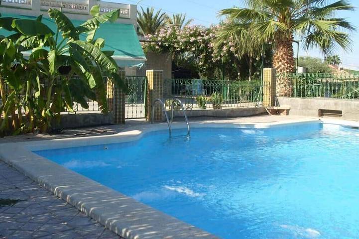 Chalet para 7 personas, con jardín y jacuzzi - 1