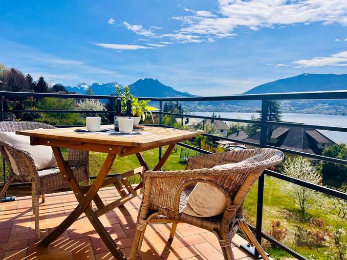 Appartement de vacances pour 5 personnes, avec jardin et vue sur le lac ainsi que vue et piscine - 1
