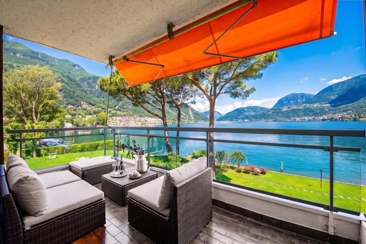 Gîte pour 4 personnes, avec Terrasse et Piscine ainsi que Sauna et Vue sur le lac dans Riva San Vitale