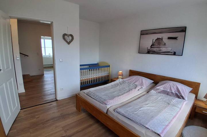 Ferienhaus für 4 Personen, mit Terrasse und Garten in Weener - 3