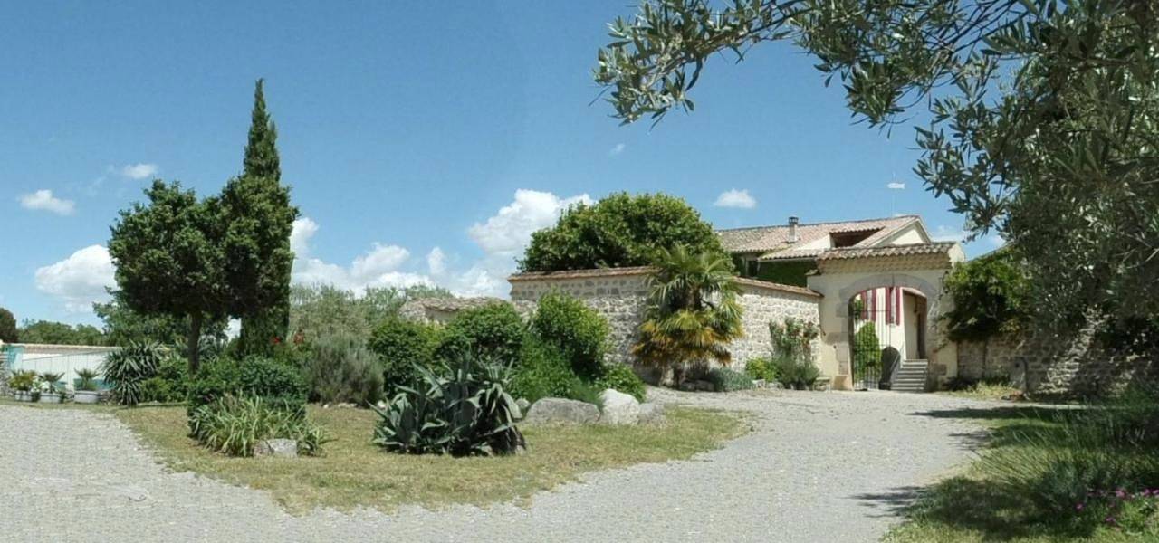Gîte L'Escoussou 6p, 4ch, 120m2, charme et nature, piscine chauffée, sud Ardèche in Joyeuse, Ardèche