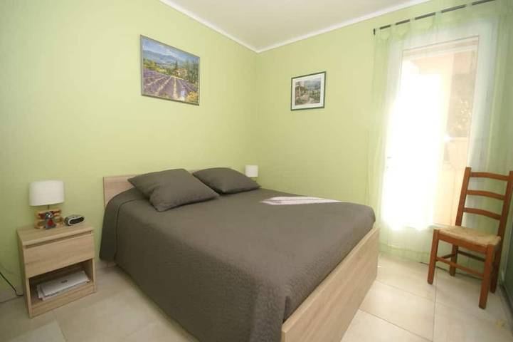 Location de vacances pour 4 personnes, avec jardin ainsi que piscine et terrasse dans Plage Coupereau - 2