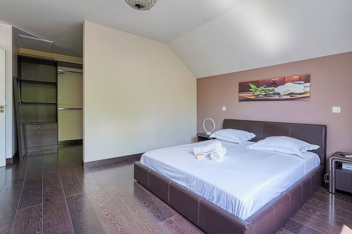 Maison de vacances pour 10 personnes à Gouvernes