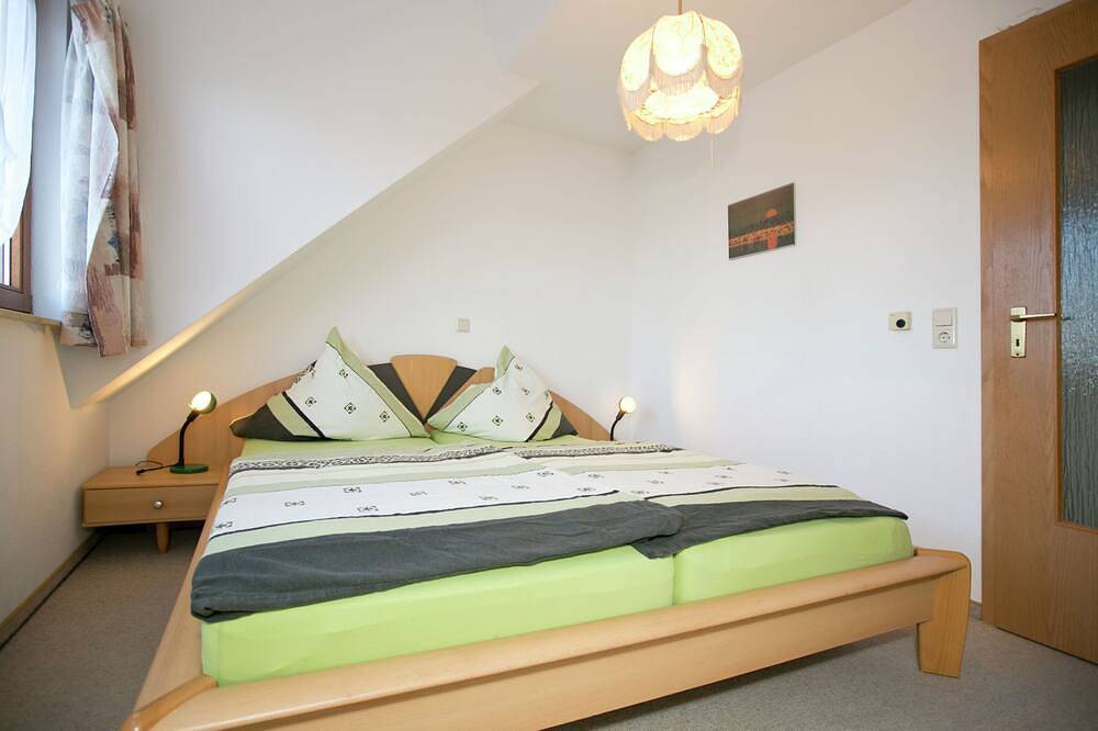 Ganze Wohnung, Sonniges Balkonapartment, Ahausen in Bermatingen, Region Bodensee-Oberschwaben