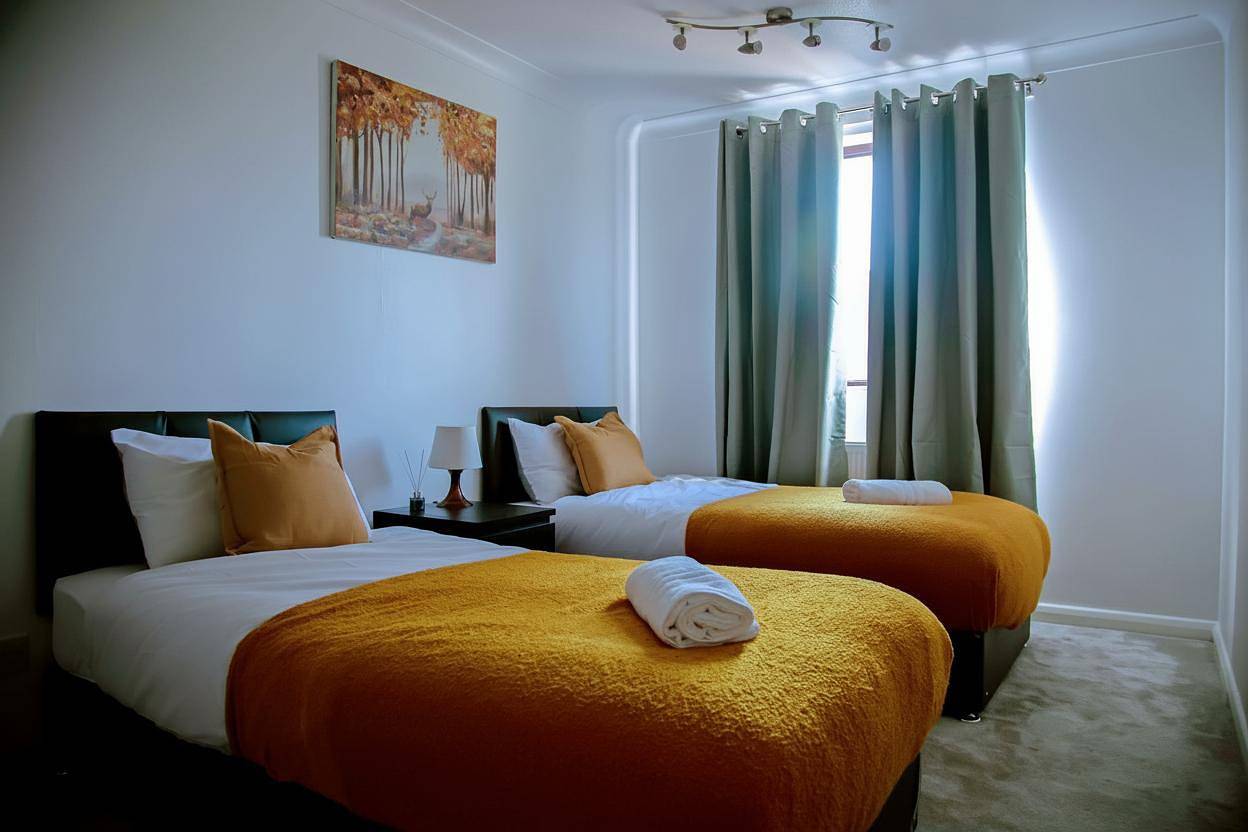 Tranquil 3B House- Sleeps 6, Garden & Free Parking in Colchester, Essex