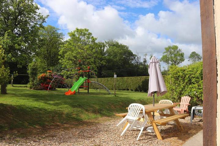 Location de vacances pour 6 personnes, avec jardin et vue, animaux acceptés à Saint-Riquier-ès-Plains - 2