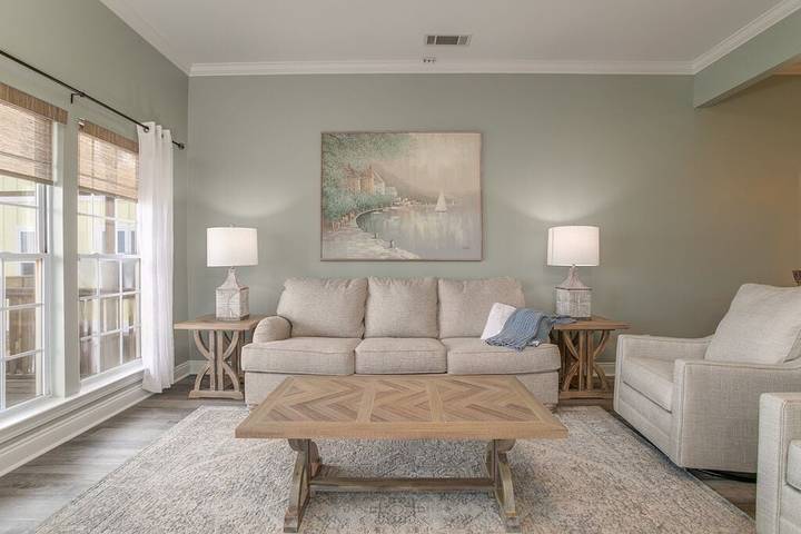 Vacation house for 18 people, with balcony in Alabama