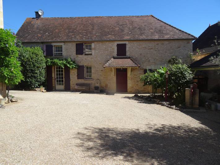 Gîte pour 10 personnes, avec piscine, adapté aux familles