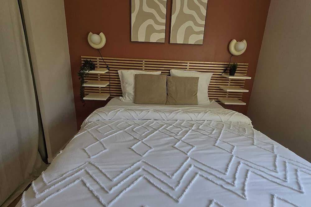 Entire apartment, A beautiful, cozy apartment in La Chapelle-sur-Erdre, Nantes region