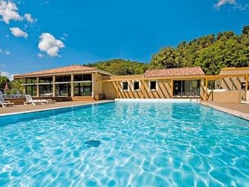 Gîte pour 4 personnes, avec jacuzzi et sauna, animaux acceptés à Gréoux-les-Bains