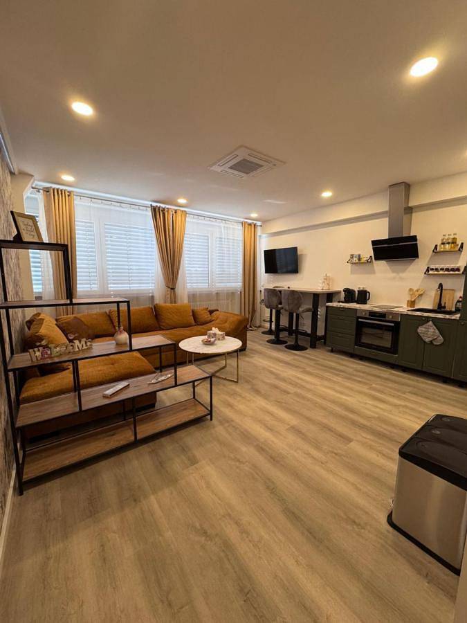 Ferienwohnung für 3 Personen, mit Pool und Sauna in Freiburg