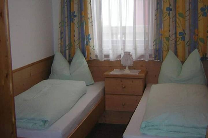 Ganze Wohnung, Haus Guenther,Ferienwohnung für Familien, Paare oder Singels. in Tuxer Alpen, Aschau im Zillertal