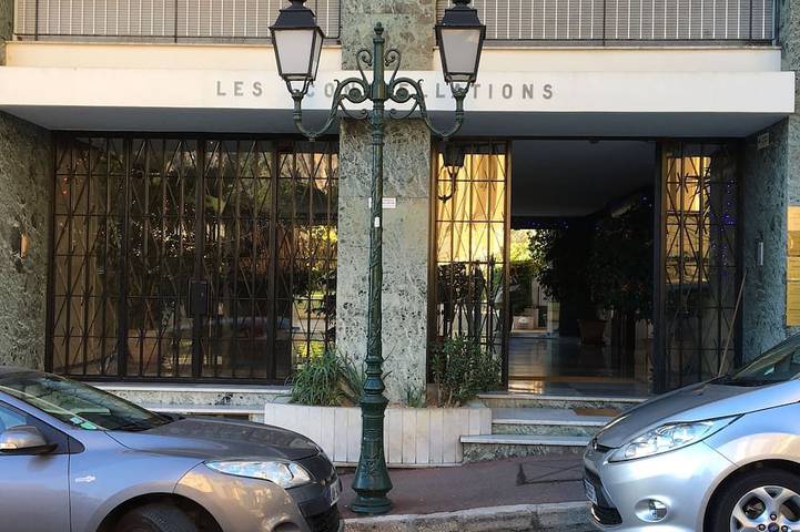Apartamento entero, Penthouse for 2, top location, sea view, parking, elevator, air conditioning. in Beaulieu-sur-Mer, Costa mediterránea (Francia)