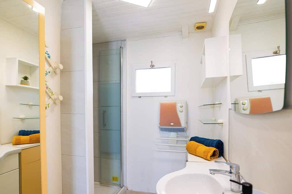 Ferienhaus-Traditionell-Village côtier-Ensuite mit Dusche in Wissant, Boulogne-sur-Mer und Umgebung