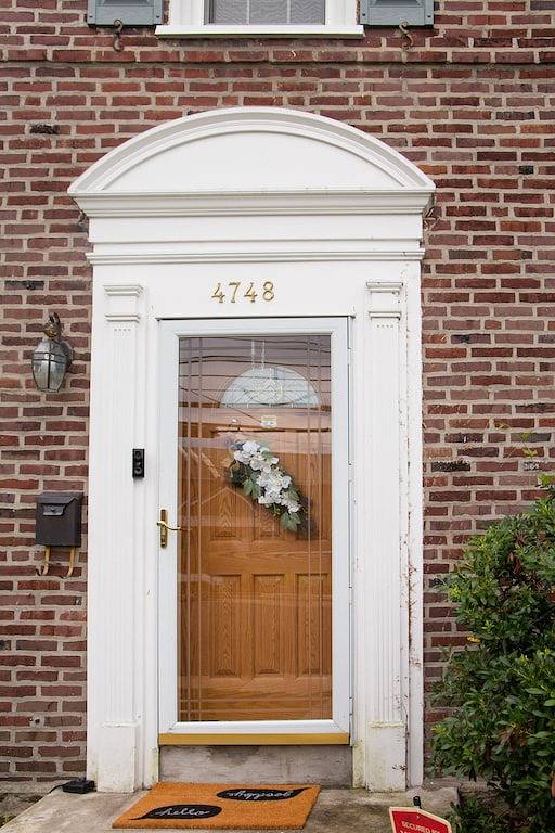 Spacious Entire Home • Free Parking • Near Philly & Universities in Upper Darby, Pennsylvania