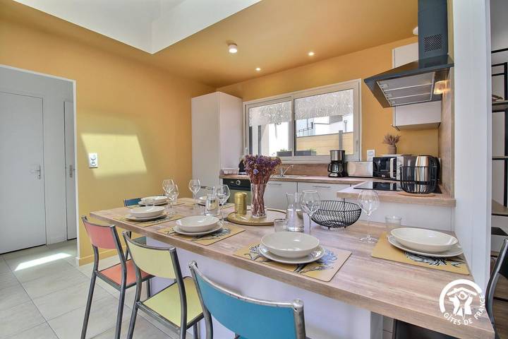 Gîte pour 6 personnes, avec terrasse et jardin dans Port du Crouesty - 4