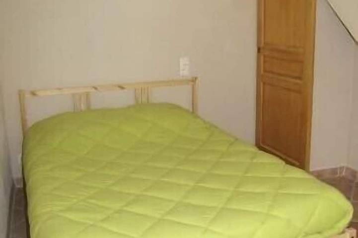 Location de vacances pour 6 personnes, avec terrasse et jardin, animaux acceptés à Cabrières-d'Aigues - 4