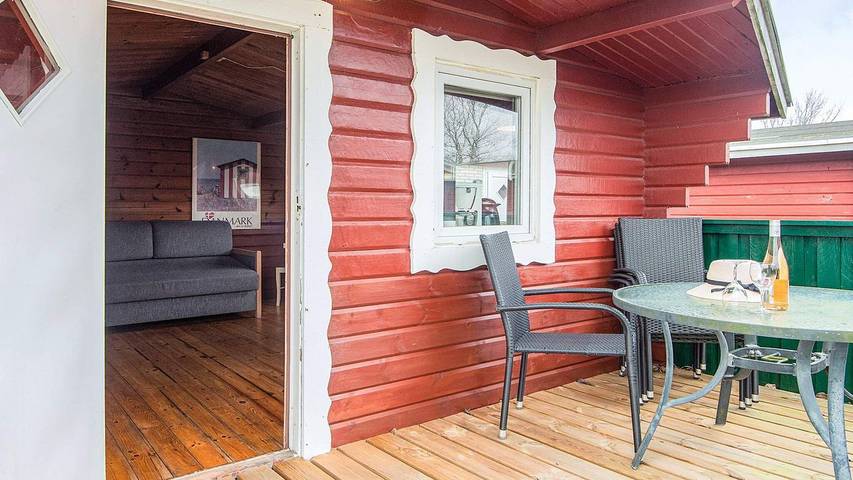 Ferienhaus für 3 Personen, mit Whirlpool und Sauna sowie Terrasse und Pool in Biikebrennen - 2