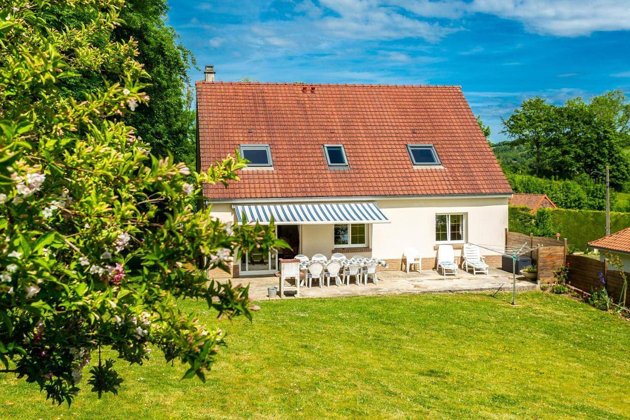 Five-Bedroom House in Beussent, Région de Montreuil