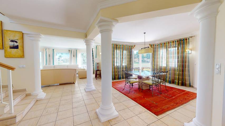 Villa für 5 Personen, mit Garten und Terrasse sowie Ausblick in Oliva - 4