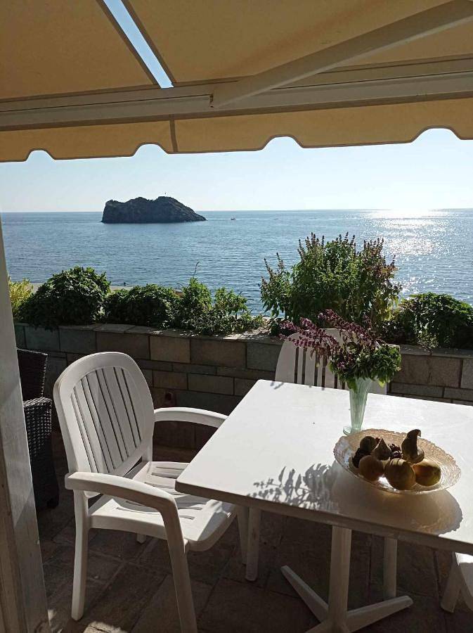 Maison de campagne pour 3 personnes, avec terrasse et vue dans Σκάλα Ερεσού - 2