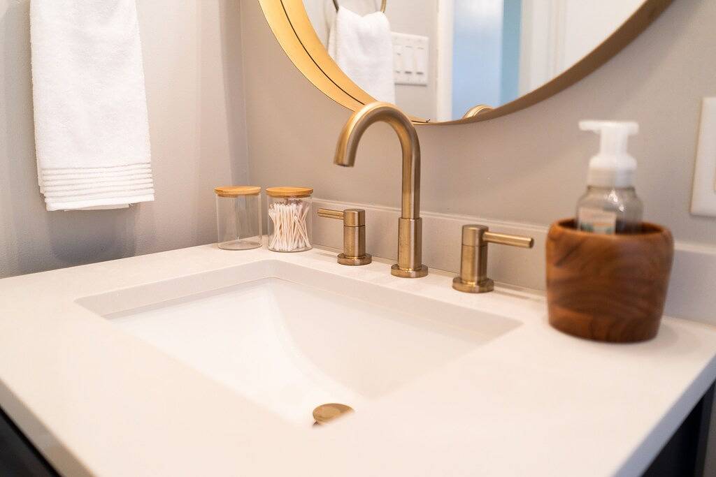 4Br I 5 mins to Ndsu, King, Pack n play, Backyard in Fargo, North Dakota