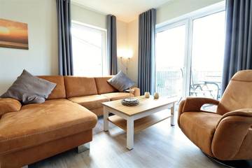 Ferienwohnung für 4 Personen, mit Sauna und Ausblick sowie Seeblick und Balkon im Waldecker Land