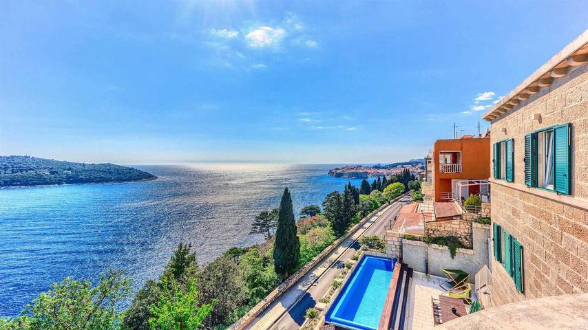 Villa with pool for 12 people, with balcony and pool in Dubrovnik