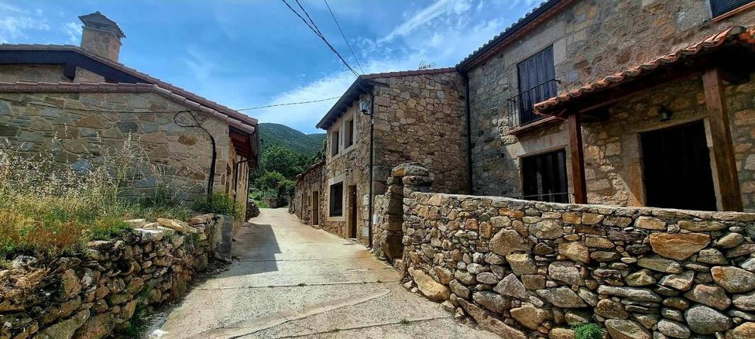 Casa de vacaciones para 4 personas, con vistas y jardín, Familias con niños en Sierra de Gredos - 3